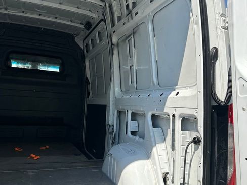 Used 2023 Mercedes-Benz Sprinter 2500 image 22