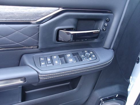 New 2026 RAM 2500 Limited image 15