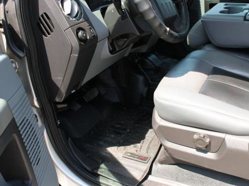 Used 2016 Ford F250 XLT AWD/4WD image 16