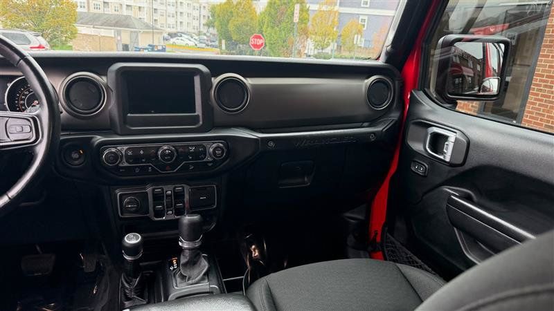 Used 2021 Jeep Wrangler 4WD Unlimited Sport image 22