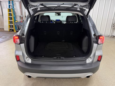 Certified 2022 Ford Escape Titanium image 30