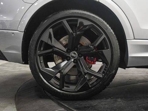Used 2021 Audi RS Q8 w/ Black Optic Package image 33