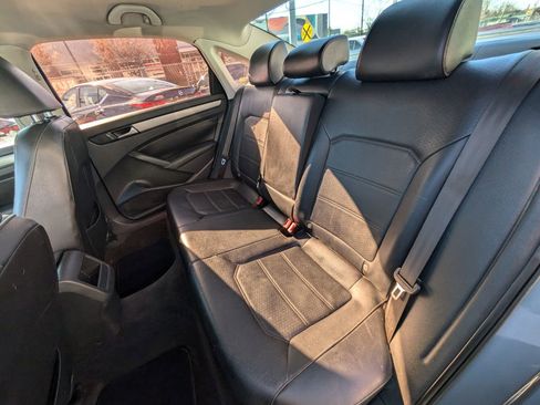 Used 2015 Volkswagen Passat 1.8T Limited Edition image 18