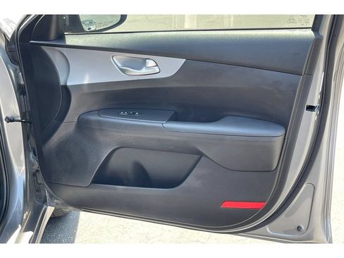 Used 2023 Kia Forte LXS FWD image 19