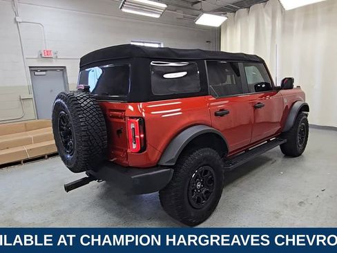 Used 2022 Ford Bronco Wildtrak image 10