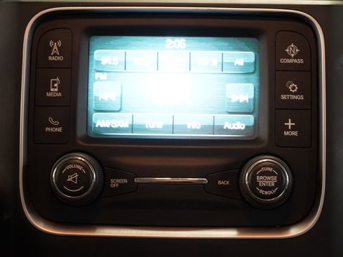 Used 2014 RAM 1500 Express image 19