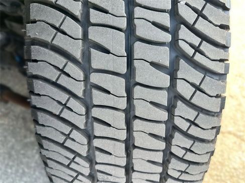 Certified 2020 Ford F350 Platinum image 11