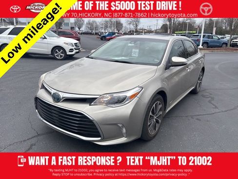 Used 2018 Toyota Avalon XLE Plus image 1