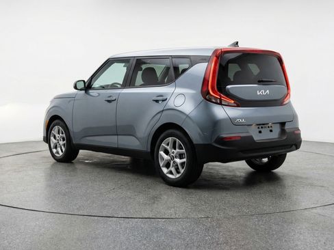 Used 2025 Kia Soul LX w/ LX Technology Package image 6