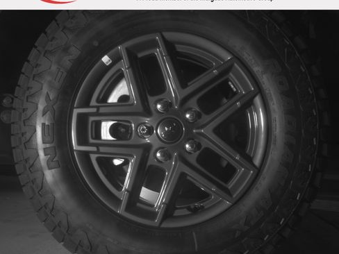 Used 2017 Jeep Grand Cherokee Limited RWD image 10