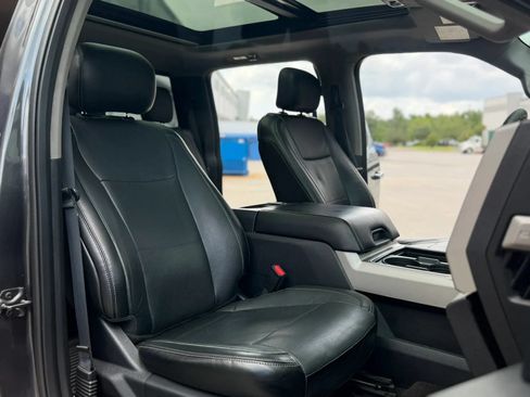 Used 2017 Ford F250 Lariat w/ Lariat Ultimate Package AWD/4WD image 34