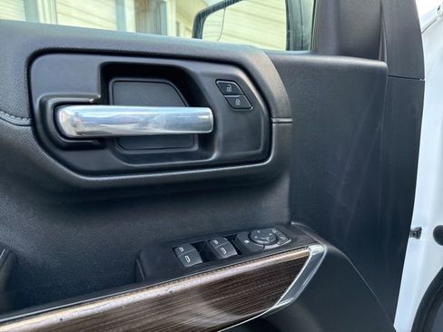 Used 2021 Chevrolet Silverado 1500 LT Trail Boss w/ Convenience Package II image 27