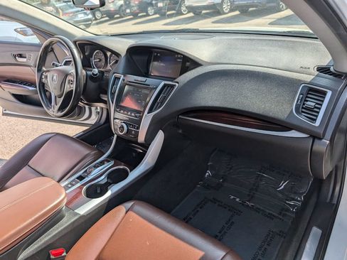 Used 2016 Acura TLX V6 FWD image 13
