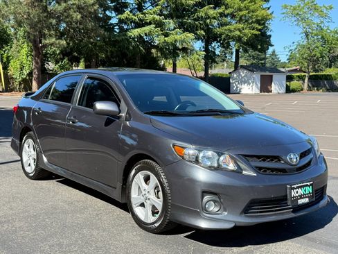 Used 2011 Toyota Corolla S FWD image 7