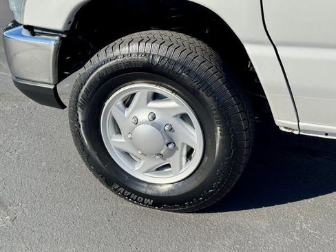 Used 2015 Ford E-350 and Econoline 350 Super Duty image 10