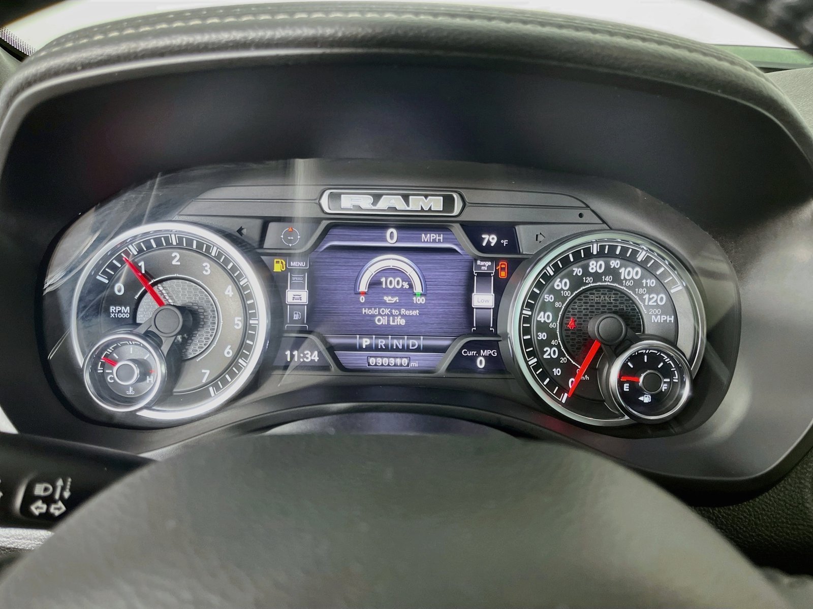 Used 2023 RAM 1500 Laramie AWD/4WD image 17
