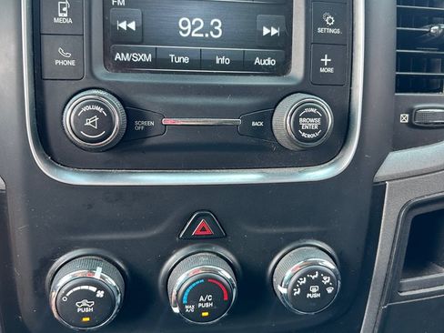 Used 2018 RAM 3500 Tradesman w/ Chrome Appearance Group AWD/4WD image 16