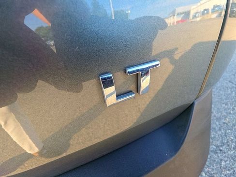 Used 2023 Chevrolet Traverse LT w/ LPO, Floor Liner Package AWD/4WD image 40