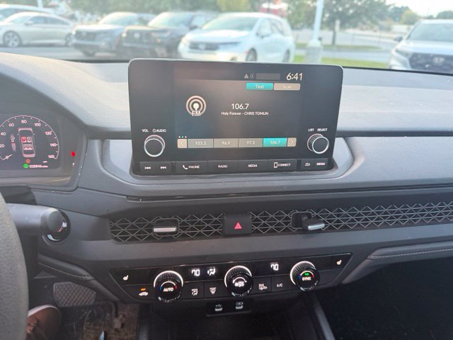 Certified 2024 Honda Accord EX image 18