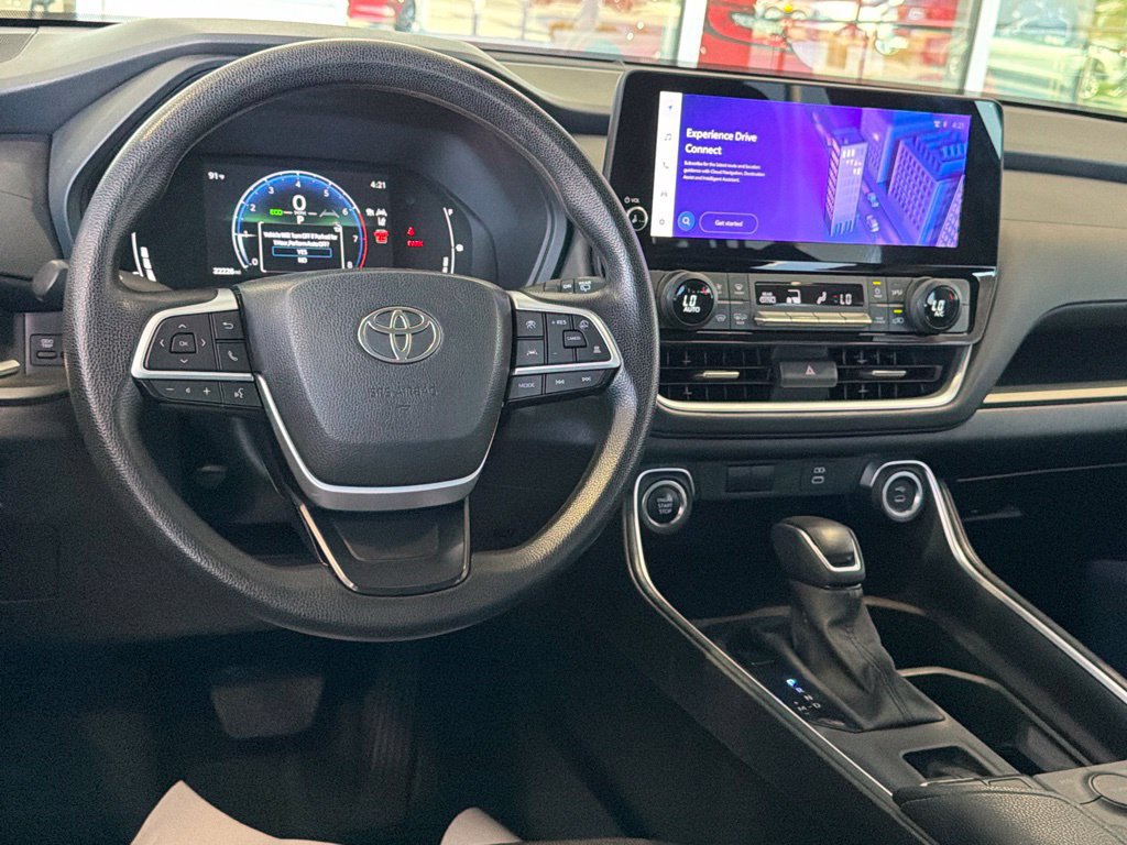 Certified 2025 Toyota Grand Highlander FWD image 31