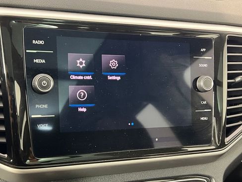 Used 2022 Volkswagen Atlas SE image 32