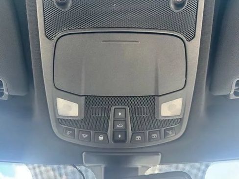 Used 2016 Ford F150 Platinum w/ Equipment Group 701A Luxury AWD/4WD image 30