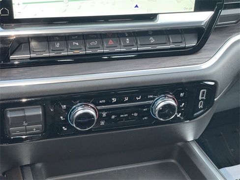 New 2026 GMC Sierra 3500 SLT image 36