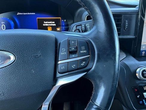 Used 2020 Ford Explorer Platinum w/ Premium Technology Package AWD/4WD image 12