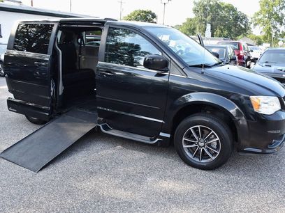 Used 2017 Dodge Grand Caravan SXT