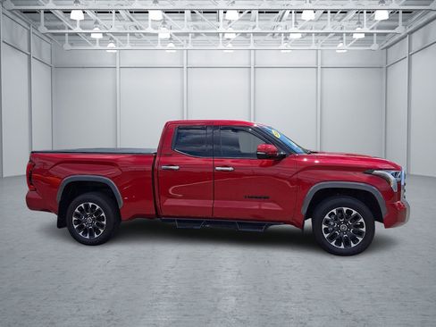 Used 2023 Toyota Tundra Limited w/ Power Package AWD/4WD image 10