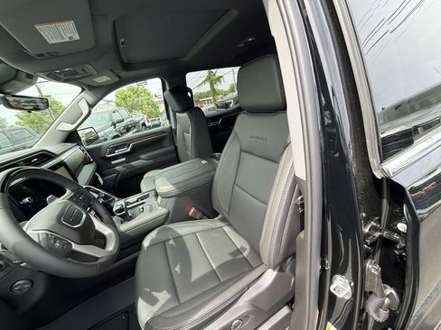 New 2026 GMC Sierra 1500 Denali AWD/4WD image 17