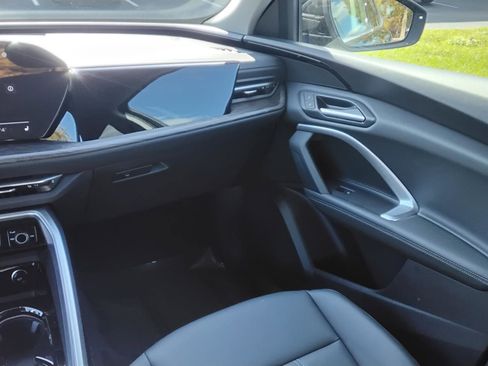 Used 2025 Audi Q5 Premium w/ Convenience Package image 23