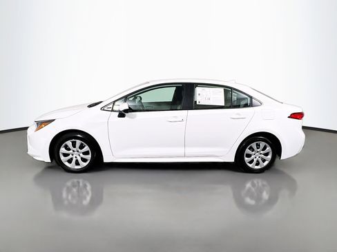 Used 2023 Toyota Corolla LE FWD image 9