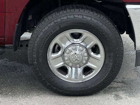 Used 2024 RAM 3500 Tradesman w/ Chrome Appearance Group AWD/4WD image 31