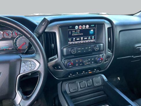 Used 2018 Chevrolet Silverado 1500 LT w/ All Star Edition AWD/4WD image 7