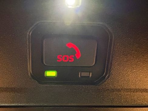 Certified 2025 Toyota Tacoma TRD Off-Road w/ TRD Off Road Upgrade Package AWD/4WD image 23