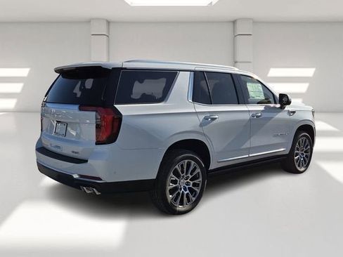 New 2026 GMC Yukon Denali w/ Sun & Power Step Package AWD/4WD image 5