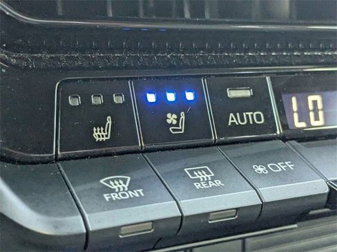 Used 2024 Toyota Land Cruiser image 7