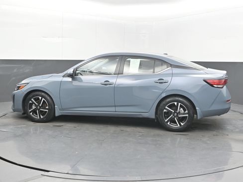 Used 2025 Nissan Sentra SV w/ All-Weather Package FWD image 5