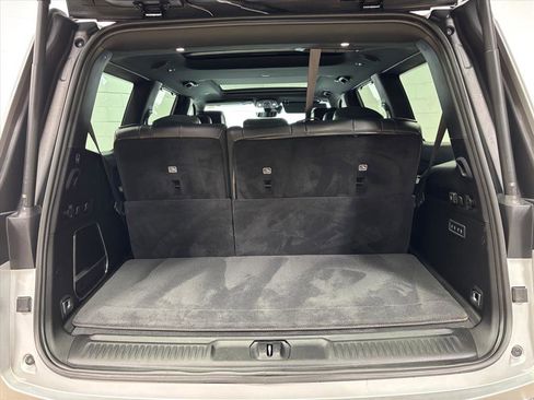 Used 2022 Jeep Wagoneer Series III w/ Premium Group I image 41