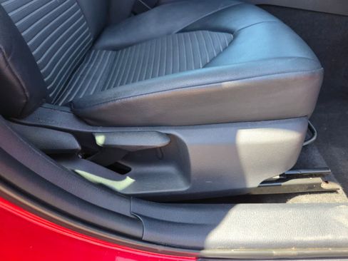 Used 2021 Toyota Camry SE image 14