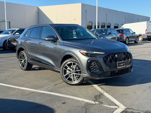 New 2026 Audi Q5 Premium Plus AWD/4WD image 3