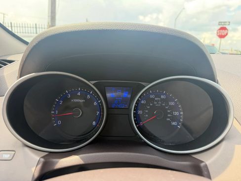 Used 2013 Hyundai Tucson GLS FWD image 17