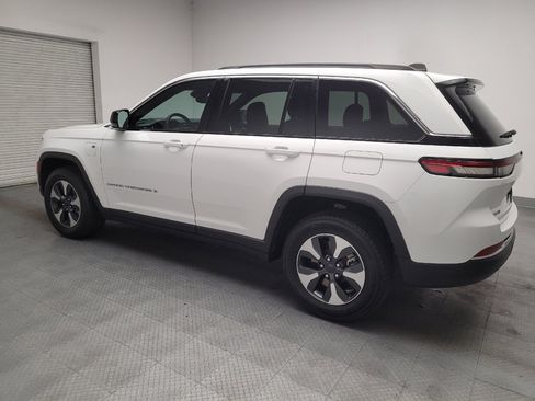 Used 2024 Jeep Grand Cherokee Limited 4xe AWD/4WD image 3