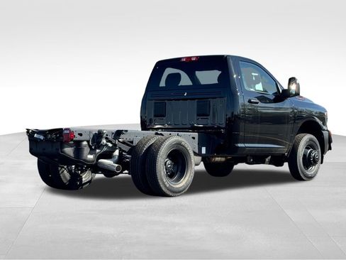 New 2026 RAM 3500 Tradesman AWD/4WD image 7