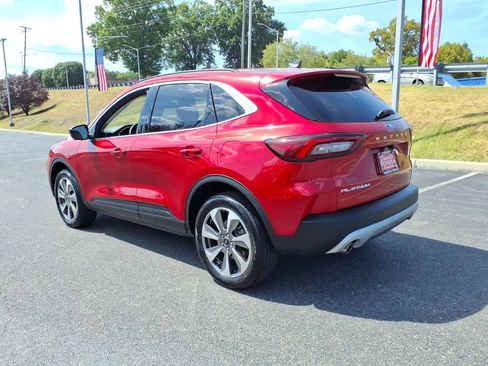 Used 2025 Ford Escape Platinum w/ Premium Technology Package AWD/4WD image 22
