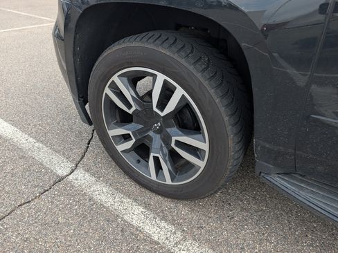 Used 2020 Chevrolet Tahoe Premier AWD/4WD image 5