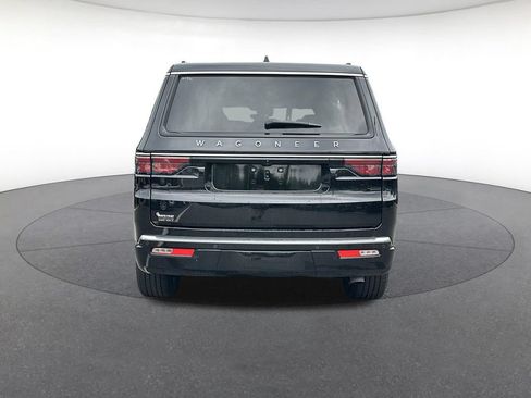 Certified 2025 Jeep Wagoneer 4WD image 4