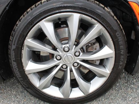 Used 2016 Chrysler 200 S AWD/4WD image 35