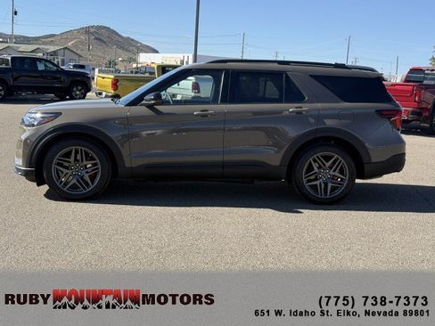 Used 2026 Ford Explorer ST AWD/4WD image 4